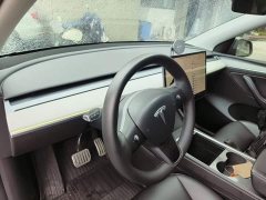 Tesla Model Y Long Range All-Wheel Drive - ფოტო 9