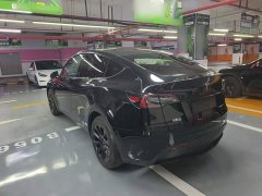 Tesla Model Y Facelift Rear-Wheel Drive - photo 4