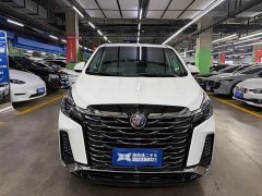 Buick GL8 Land Business Class Comfort Edition - ფოტო 2
