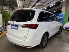 Buick GL8 Land Business Class Comfort Edition - ფოტო 4