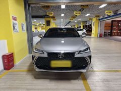 Toyota Avalon 2.5L Luxury - ფოტო 1