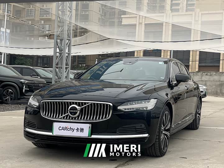 Volvo S90 Plug-in Hybrid Facelift T8 E-Drive Hybrid Smart Luxury Edition