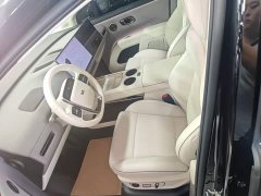 Li Auto i8 Standard Edition - ფოტო 13
