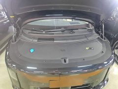 Li Auto i8 Standard Edition - ფოტო 18