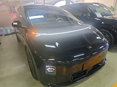 Li Auto i8 Standard Edition - ფოტო 3