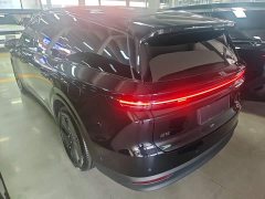 Li Auto i8 Standard Edition - ფოტო 4