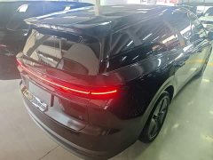 Li Auto i8 Standard Edition - ფოტო 6