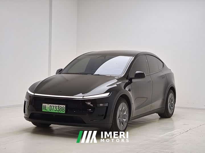Tesla Model Y L Long Range All-Wheel Drive
