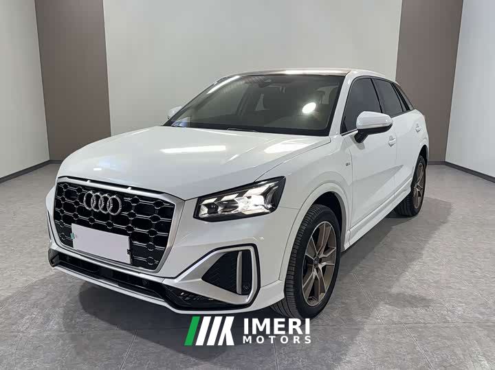 Audi Q2L 35 TFSI Fashion Dynamic