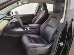Tesla Model Y Rear-Wheel Drive - ფოტო 4