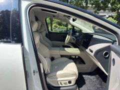 Li Auto i8 Standard Edition - ფოტო 14