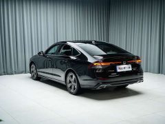 Honda Accord 260TURBO Premium Edition - фото 10