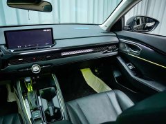 Honda Accord 260TURBO Premium Edition - фото 7