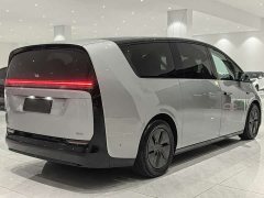Li Auto Li Xiang MEGA Ultra - ფოტო 4