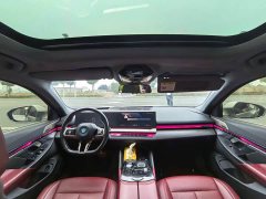 BMW i5 eDrive 35L Luxury Edition Premium Package - ფოტო 6