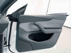 Tesla Model Y Rear-Wheel Drive - фото 16