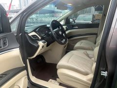 Buick GL8 Land Executive Cabin 652T Luxury - ფოტო 9