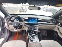 BYD Qin PLUS Glory Edition DM-i 55KM Leading - ფოტო 9