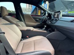 Lexus ES 260 Excellence Edition - ფოტო 13