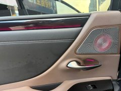 Lexus ES 260 Excellence Edition - ფოტო 16
