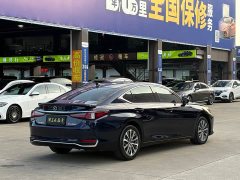 Lexus ES 260 Excellence Edition - ფოტო 19