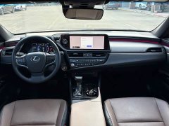 Lexus ES 260 Excellence Edition - ფოტო 9