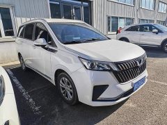 Wuling Jiachen 1.5T Manual Comfort Vitality Edition - ფოტო 3