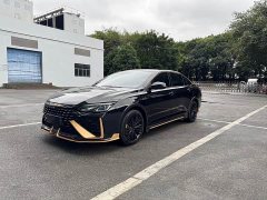 Dongfeng Yixuan MAX 1.5T Midnight Holy Light Edition Hybrid - ფოტო 1