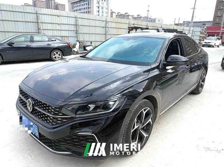Volkswagen Passat Outstanding Edition 380TSI Starry Sky Dragon Ascendant Version