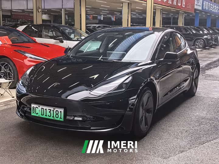 Tesla Model 3 Rear-Wheel Drive - автомобиль из Китая