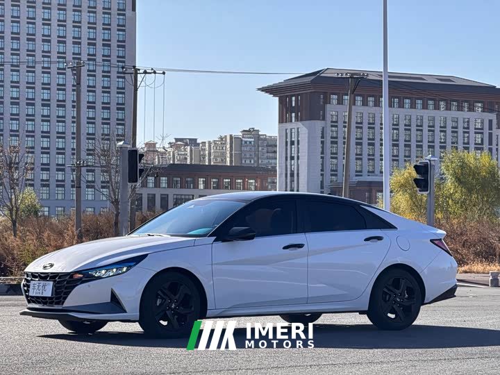 Hyundai Elantra 1.5L CVT Luxury - автомобиль из Китая