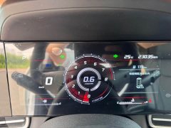 Hyundai Elantra 1.5L CVT Luxury - фото 12