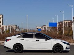 Hyundai Elantra 1.5L CVT Luxury - фото 7