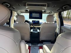 Toyota Sienna 2.5L Hybrid Premium Edition - ფოტო 11