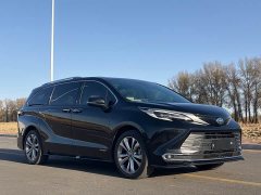Toyota Sienna 2.5L Hybrid Premium Edition - ფოტო 3
