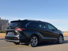 Toyota Sienna 2.5L Hybrid Premium Edition - ფოტო 4