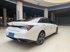 Hyundai Elantra 1.5L CVT Luxury - ფოტო 4