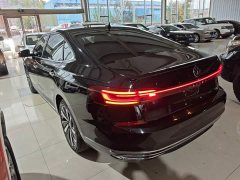 Volkswagen Passat 330TSI Luxury - ფოტო 4