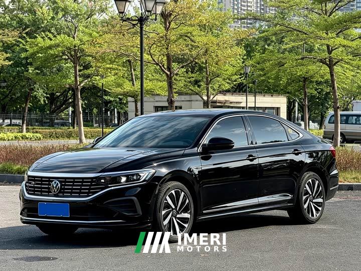 Volkswagen Passat 380TSI Dragon Ascendant Edition