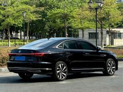 Volkswagen Passat 380TSI Dragon Ascendant Edition - photo 4