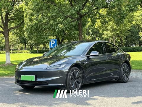 2025 Tesla Model 3 Rear-Wheel Drive