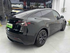 Tesla Model Y Rear-Wheel Drive - photo 3