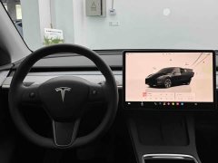 Tesla Model Y Rear-Wheel Drive - photo 8