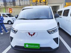 Wuling Yangguang 300km Comfort Passenger Van 75kW - фото 2