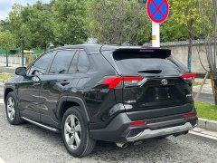 Toyota RAV4 2.0L CVT FWD Fashion Edition - фото 6