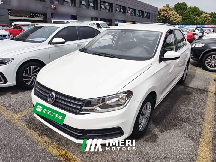 Volkswagen Santana 1.5L Automatic Fashion Edition - car from China