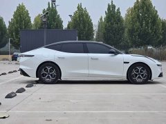 Lynk & Co 10 240 AWD Ultra Sport H7 - photo 8