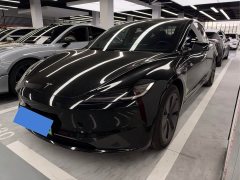 Tesla Model 3 Long Range All-Wheel Drive - ფოტო 1