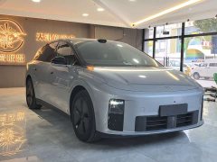 Li Auto i6 Two-Wheel Drive Standard - ფოტო 3
