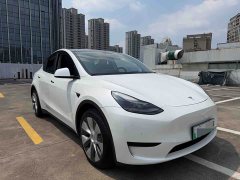 Tesla Model Y Facelift Rear-Wheel Drive - photo 3